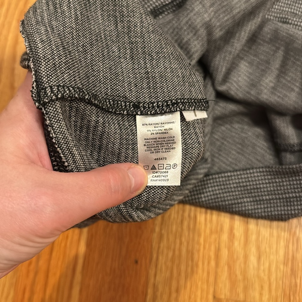 Lou & Grey Long Sleeve Dress - Picture 5 of 5